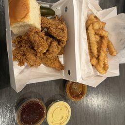 4 Jus Strips - 4 PC & Regular Crispy Seasoned Fries 4 Jus Strips - 4 PC & Regular Crispy Seasoned Fries