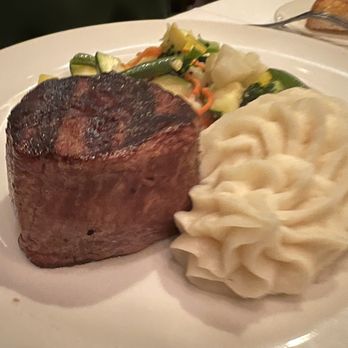 Hy's Steak House - Filet Mignon with vegetables and side of mash potatoes. - Steakhouses Near Me - Honolulu, Hawaii Hy's Steak House - Filet Mignon with vegetables and side of mash potatoes. - Steakhouses Near Me - Honolulu, Hawaii