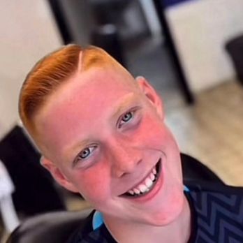 Thompson's Cutz & Designs - Barbers Near Me