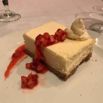 Tom Ham's Lighthouse - Cheesecake - Breakfast & Brunch Near Me - San Diego, California Tom Ham's Lighthouse - Cheesecake - Breakfast & Brunch Near Me - San Diego, California