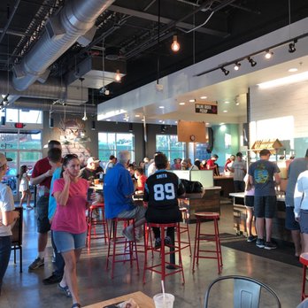 MOD Pizza - New update but cramped space. - Fast Food Near Me - Mooresville, North Carolina