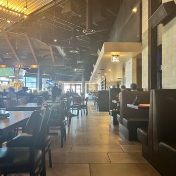 Yard House - Inside - Bars Near Me - Lakewood, Colorado Yard House - Inside - Bars Near Me - Lakewood, Colorado