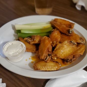 Cora's 1850 Bistro - Chicken Wings. - American Near Me - Hawley, Pennsylvania