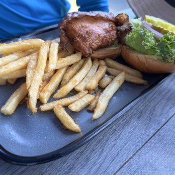Verdes - Avocado bacon chicken sandwich - Salad Near Me - Mackinac Island, Michigan
