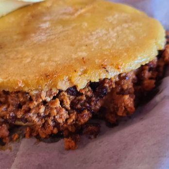 La Mera Mera - Chorizo gordita - Mexican Near Me - Libertyville, Illinois La Mera Mera - Chorizo gordita - Mexican Near Me - Libertyville, Illinois