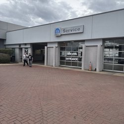 Southern Dodge Chrysler Jeep Ram Fiat of Norfolk