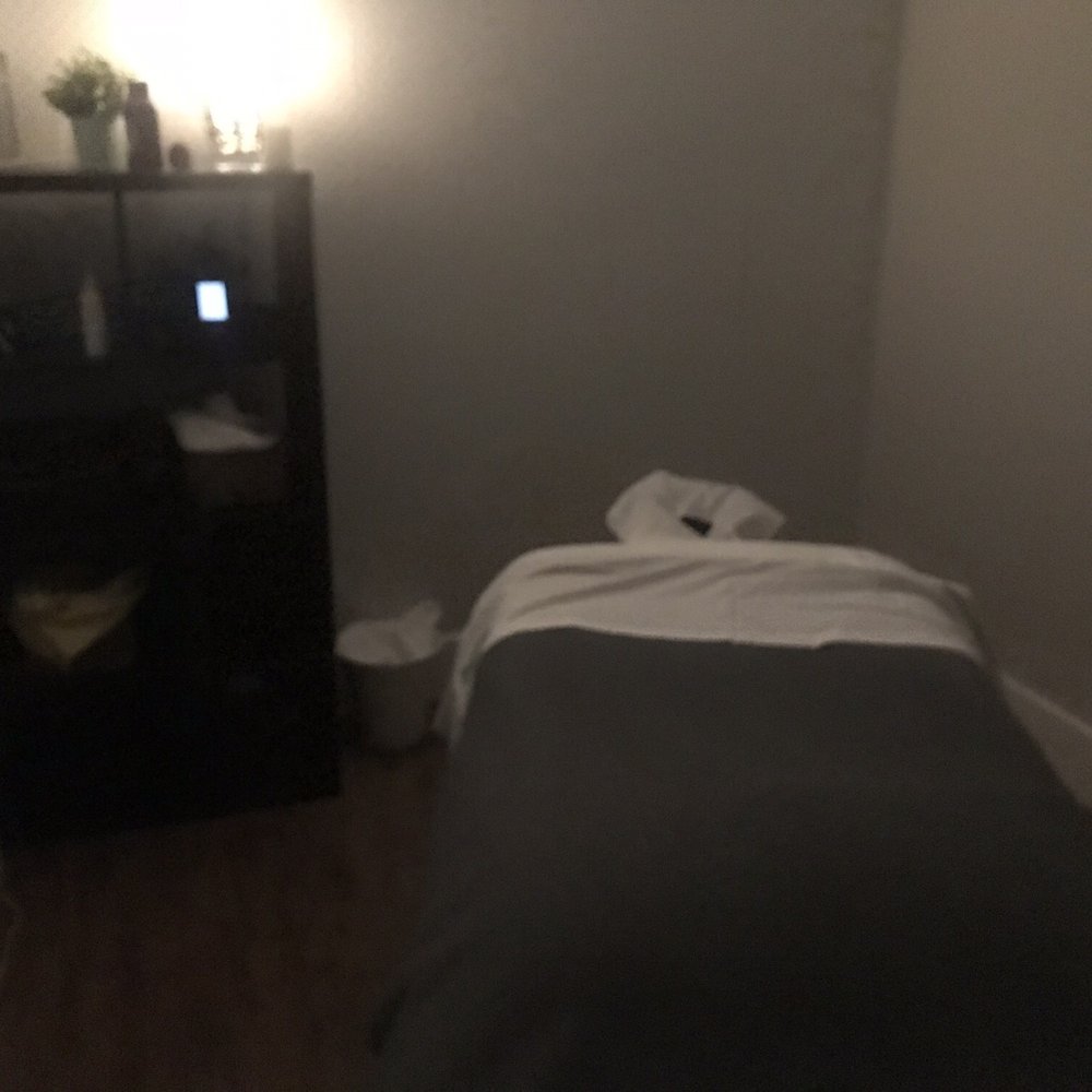 ELMNT Massage - Massage Therapy Near Me - Mississauga, Ontario ELMNT Massage - Massage Therapy Near Me - Mississauga, Ontario