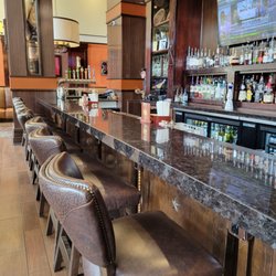 Overton Hotel & Conference Center - Bar area in the lobby.