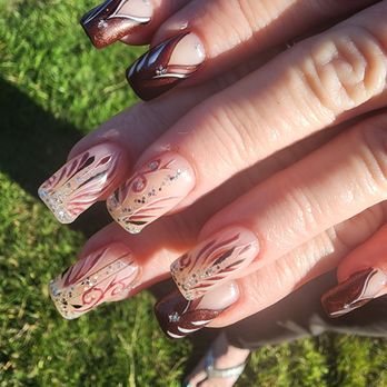 Pro Nails-Tom & Jennifer - Tom did it again! I absolutely love this design. Tom is very quick and talented, I would recommend him highly. They also play good music - Nail Salons Near Me - Crescent City, California Pro Nails-Tom & Jennifer - Tom did it again! I absolutely love this design. Tom is very quick and talented, I would recommend him highly. They also play good music - Nail Salons Near Me - Crescent City, California