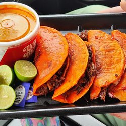 El Taco Veloz - Quesa Birrias ... YUMMMMMMM