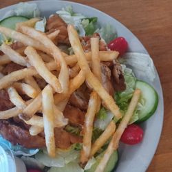 Benezette Hotel - Crispy chicken salad
