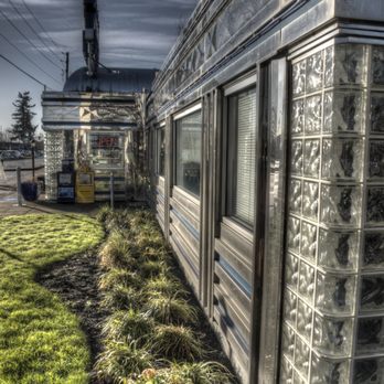 Stardust Diner - the side of a diner car - American Near Me - Vancouver, Washington Stardust Diner - the side of a diner car - American Near Me - Vancouver, Washington