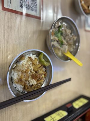 Jin Feng Braised Pork Rice by null