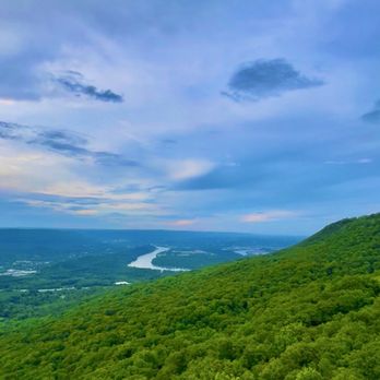 Sunset Rock Climbing - Hiking Near Me - Chattanooga, Tennessee Sunset Rock Climbing - Hiking Near Me - Chattanooga, Tennessee