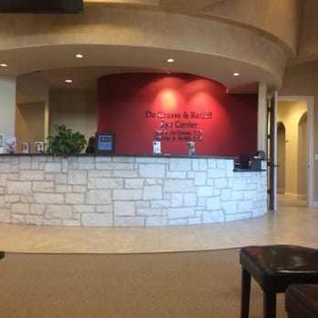 De Grasse & Ratliff Eye Center - Front desk - Optometrists Near Me - Benbrook, Texas De Grasse & Ratliff Eye Center - Front desk - Optometrists Near Me - Benbrook, Texas