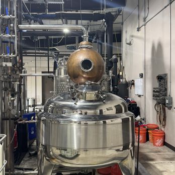Seven Three Distilling - Cocktail Bars Near Me - New Orleans, Louisiana