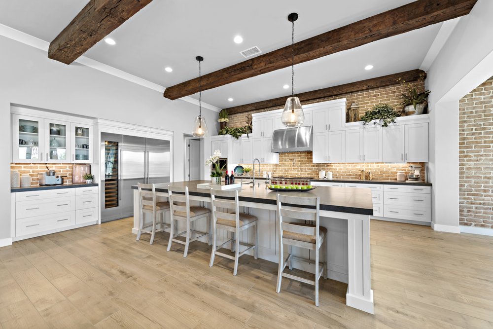 EMILY WHITE COMPASS REAL ESTATE Updated September 2024 Ladera