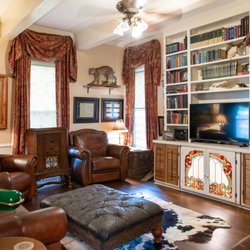 Four Winds Victorian Venue & Suites