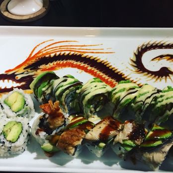 Thainamite Brady - Look at the beautiful presentation on the sushi plate! - Sushi Bars Near Me - Milwaukee, Wisconsin Thainamite Brady - Look at the beautiful presentation on the sushi plate! - Sushi Bars Near Me - Milwaukee, Wisconsin