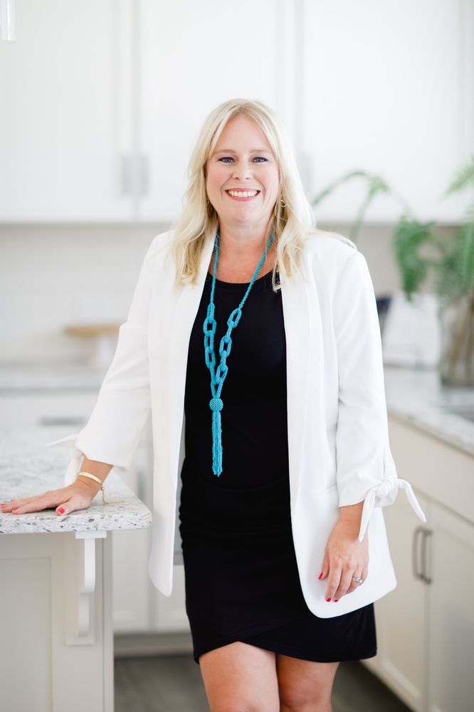 TIFFANY HAHNE KELLER WILLIAMS SOUTH PARK Contact Agent 5925 Carnegie Blvd, Charlotte