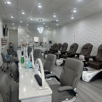 Hollywood Nails - Nail Salons Near Me - Sacramento, California Hollywood Nails - Nail Salons Near Me - Sacramento, California