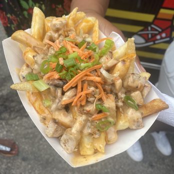 Topped Fries - Vader Bourbon Fries - Food Trucks Near Me - Cincinnati, Ohio
