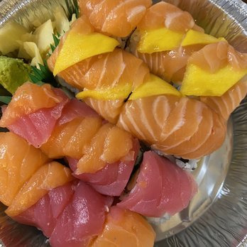 Oppa Sushi - Frenchkiss Maki, Salmon Mango Harmony - Sushi Bars Near Me - Boston, Massachusetts