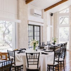Los Encinos Hill Country Estates