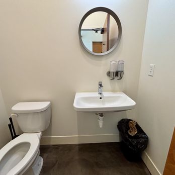 River Mountain Retreat - Bathroom with hairdryers in each - Venues & Event Spaces Near Me - Everett, Pennsylvania River Mountain Retreat - Bathroom with hairdryers in each - Venues & Event Spaces Near Me - Everett, Pennsylvania