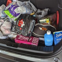 Walmart Supercenter - What? No no bag for the milks?!!