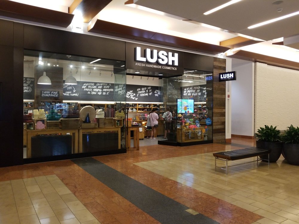 Lush Fresh Handmade Cosmetics Logo