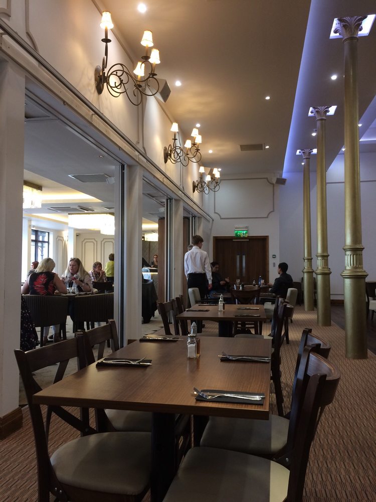 PAPA’S FISH AND CHIPS Updated August 2024 Cleethorpes Pier