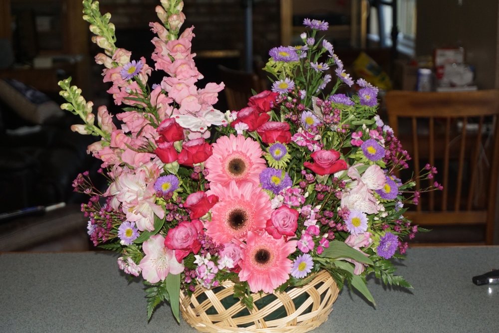 ROSE FLORIST & GIFT SHOP Updated October 2024 73 Photos & 40 Reviews 1818 W Texas St