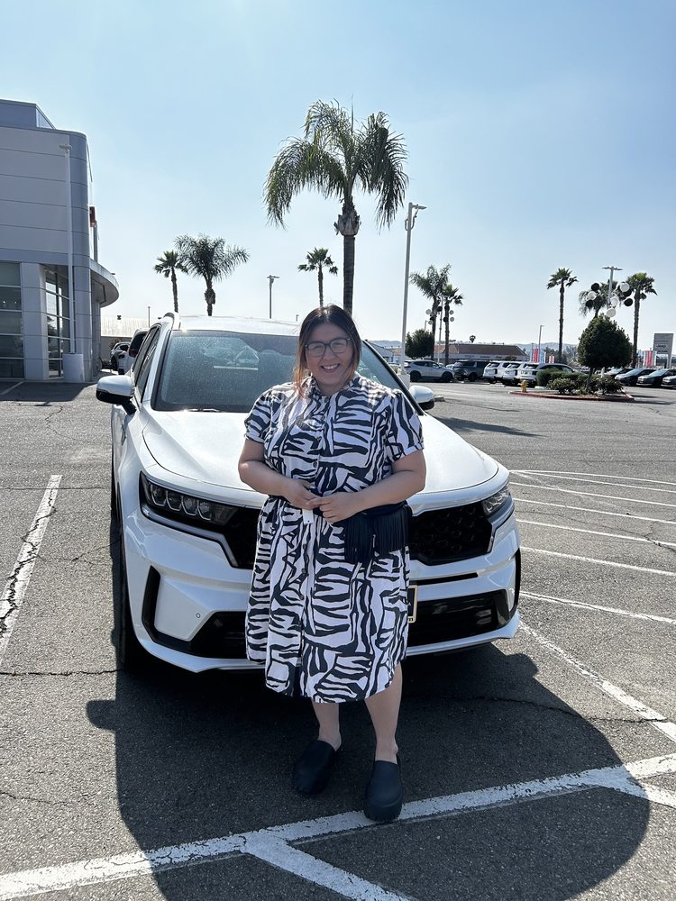 Reviews of PERRIS VALLEY KIA Updated September 2024 81 Photos & 227 Reviews 707 E 4th St