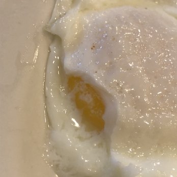 Madison Restaurant - Medium eggs not so medium - Breakfast & Brunch Near Me - New Port Richey, Florida