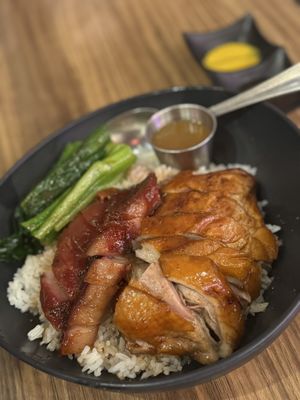 Win Kee HK BBQ & Noodle by null