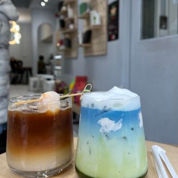 Plearn Cafe - Lychee Carno & Cloud Latte - Coffee & Tea Near Me - Toronto, Ontario