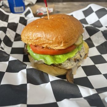 Ultimate Burger - Ultimate Cheeseburger with grilled onions. - Burgers Near Me - Kailua-Kona, Hawaii Ultimate Burger - Ultimate Cheeseburger with grilled onions. - Burgers Near Me - Kailua-Kona, Hawaii