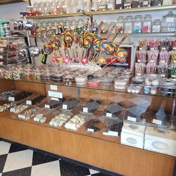 Topper's Ice Cream & Candy - Candy - Candy Stores Near Me - Yachats, Oregon Topper's Ice Cream & Candy - Candy - Candy Stores Near Me - Yachats, Oregon