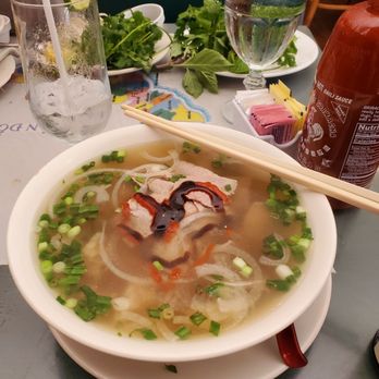 Lang Van - Pho tai gan (eye round steak and tendon noodle soup) - Vietnamese Near Me - Charlotte, North Carolina