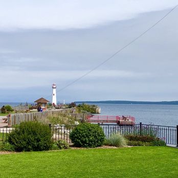 Mackinac Grille - Seafood Near Me - Saint Ignace, Michigan Mackinac Grille - Seafood Near Me - Saint Ignace, Michigan