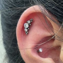Sparkle and Shine - Helix piercing