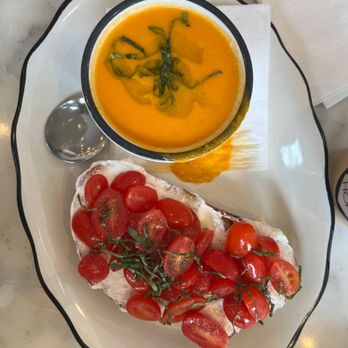 Mints & Honey - Tomato + Ricotta Toast and Tomato Basil Soup - Coffee & Tea Near Me - Burlingame, California Mints & Honey - Tomato + Ricotta Toast and Tomato Basil Soup - Coffee & Tea Near Me - Burlingame, California