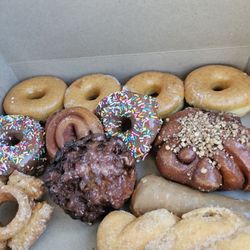 Bosa Donuts