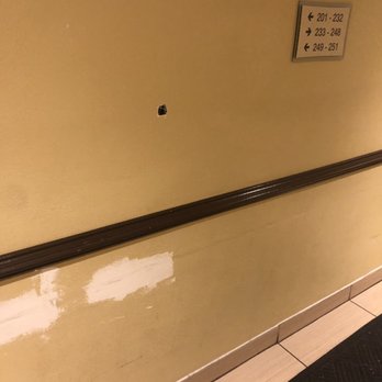 La Quinta by Wyndham - Floor 2 hallway - Hotels Near Me - Indianapolis, Indiana