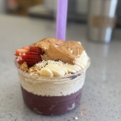 Roots & Rye - Build your own. Half acai, half overnight oats