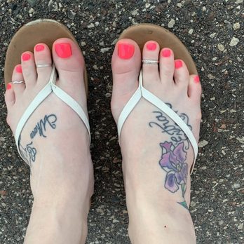 Hawaii Nailspa - Finished Pedicure - Nail Salons Near Me - Anoka, Minnesota
