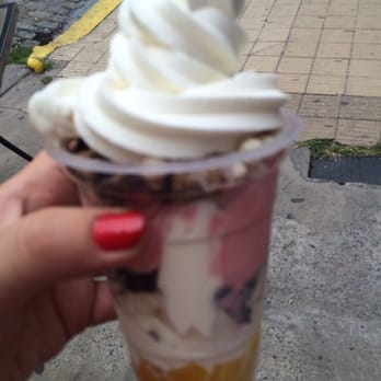 Zog - Parfait! - Ice Cream & Frozen Yogurt Near Me - Buenos Aires, C