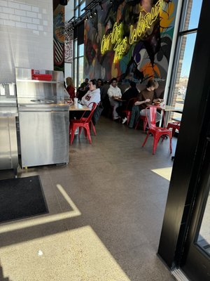Dave's Hot Chicken by null