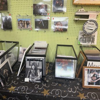 Highlands Antique Mall - Fake autographs, all of them. - Antiques Near Me - Dothan, Alabama Highlands Antique Mall - Fake autographs, all of them. - Antiques Near Me - Dothan, Alabama